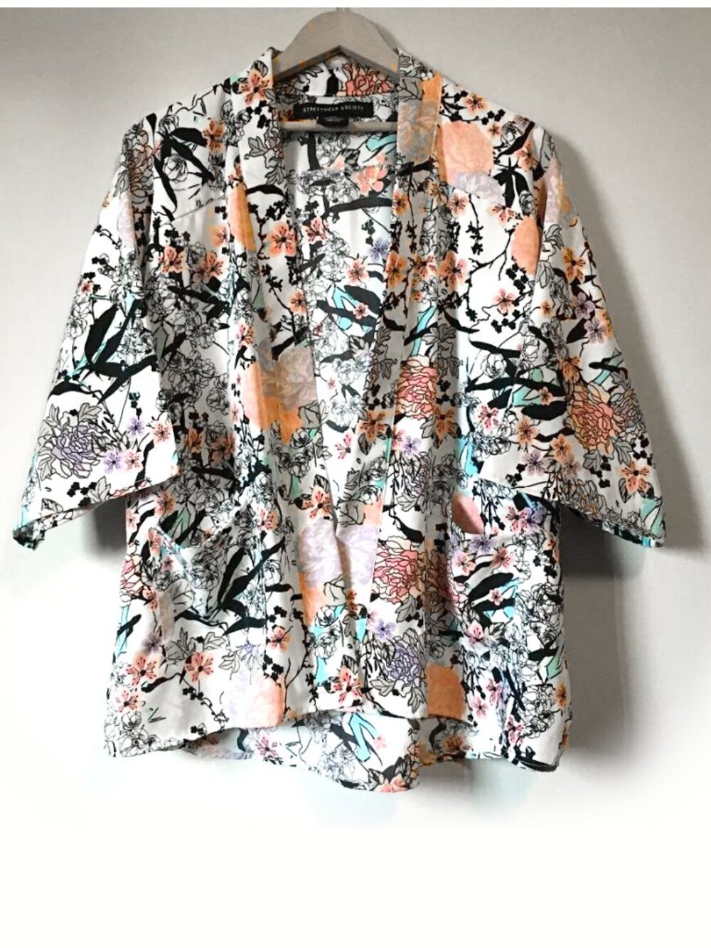 Streetwear Society Sakura Blossom Mini Kimono Robe with Pockets Small